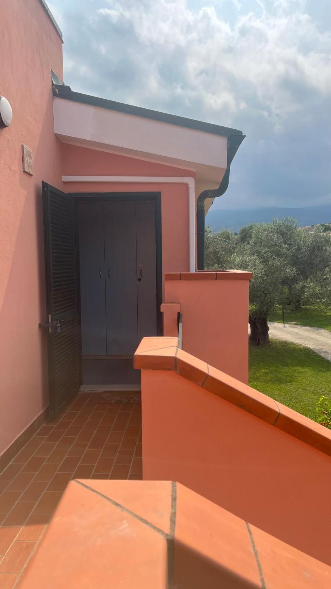 L'Isola Dei Vacanzieri Sant'Andrea Apostolo dello Ionio Exteriör bild