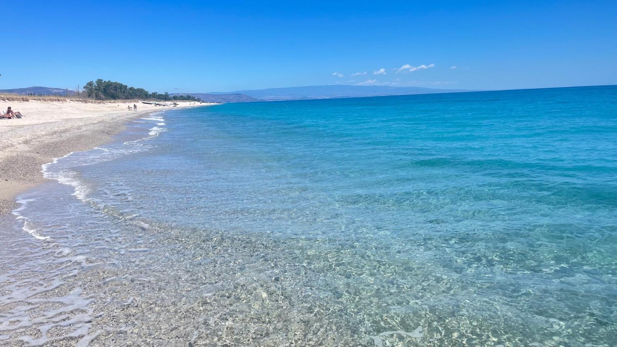 L'Isola Dei Vacanzieri Sant'Andrea Apostolo dello Ionio Exteriör bild